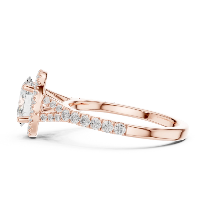 Oval Cut Diamond Halo Engagement Ring